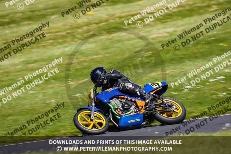 cadwell no limits trackday;cadwell park;cadwell park photographs;cadwell trackday photographs;enduro digital images;event digital images;eventdigitalimages;no limits trackdays;peter wileman photography;racing digital images;trackday digital images;trackday photos